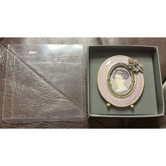 Two's Company Amethyst Rhinestones Dragonfly Enamel Oval Picture Frame w Clip - Picture 1 of 4
